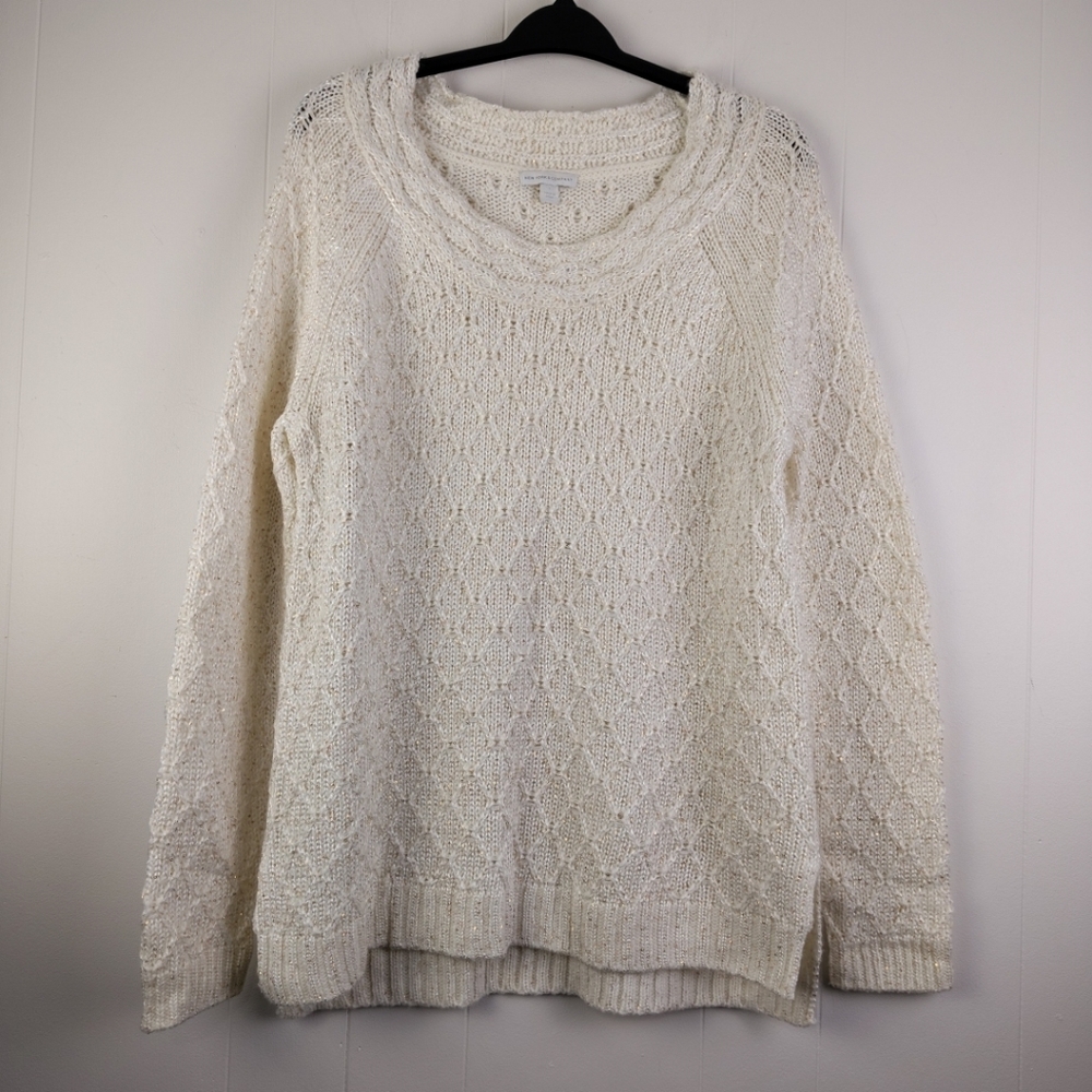 New york and Company white and gold sweater Large